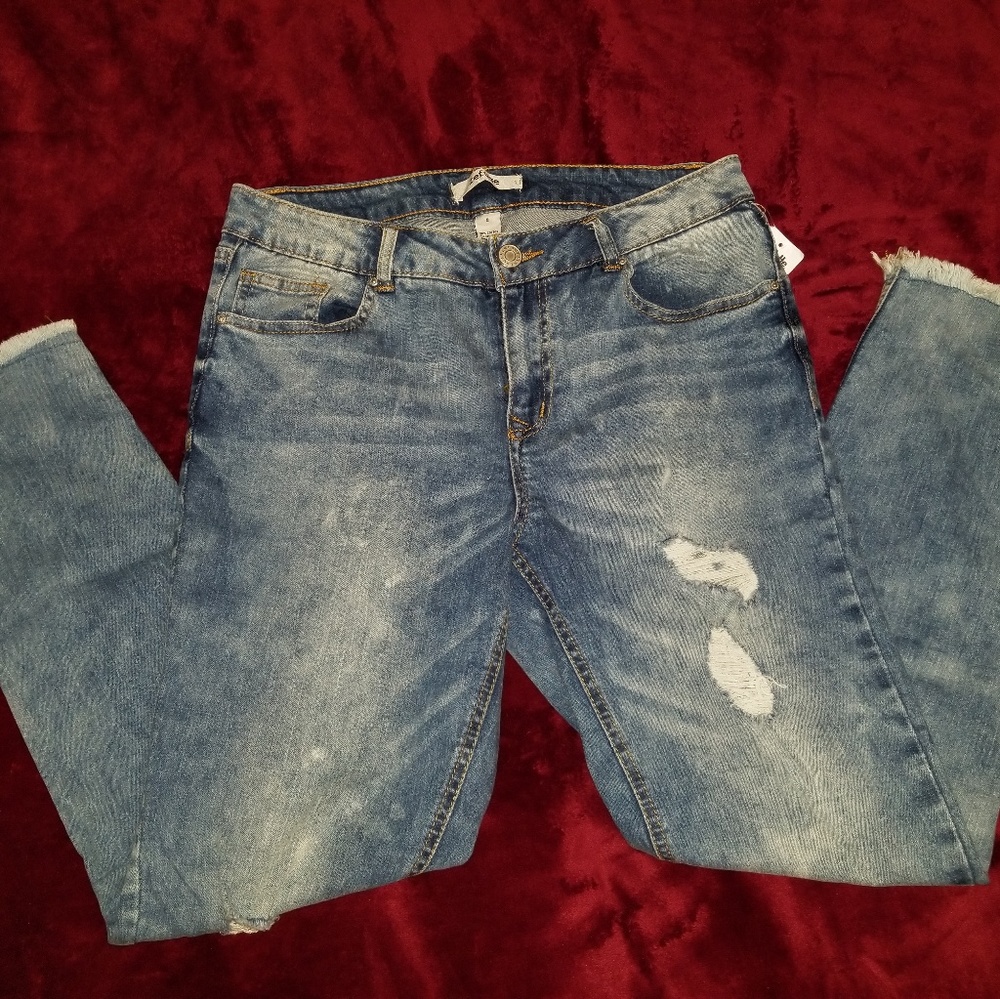 NEW Ripped Denim Jeans